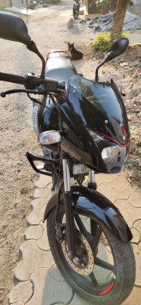 Black Bajaj Pulsar 150 Neon