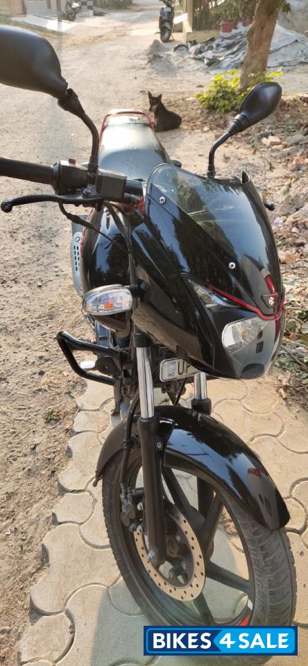 Black Bajaj Pulsar 150 Neon