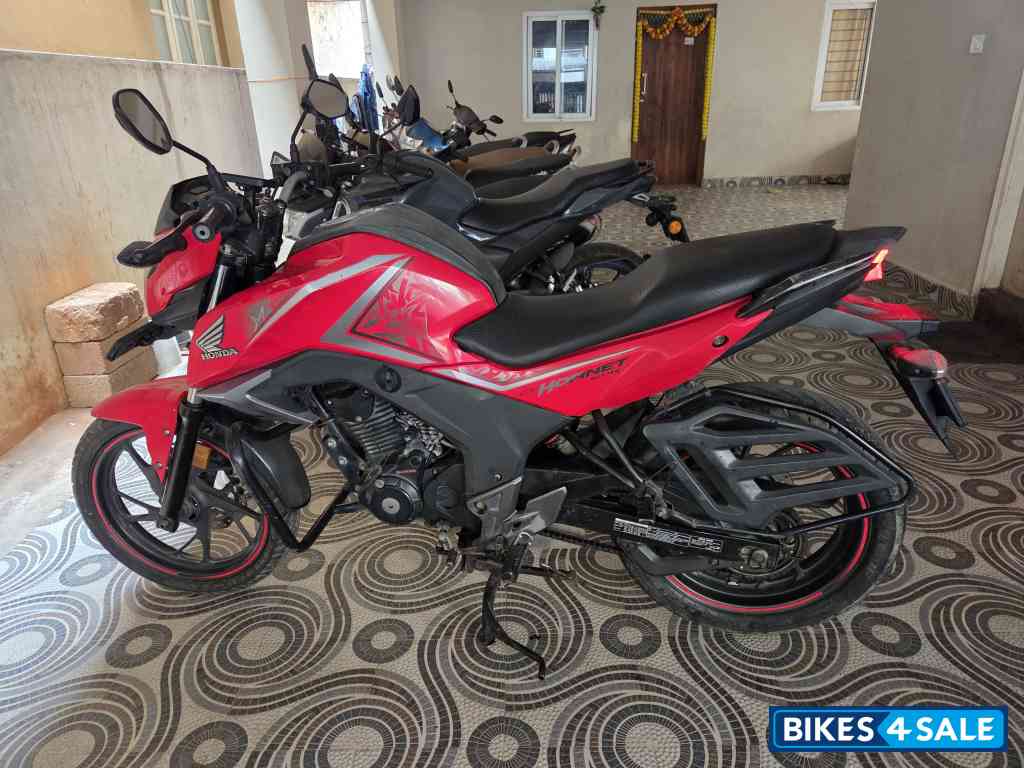 Honda CB Hornet 160R