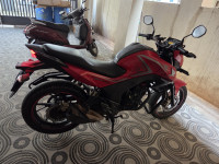 Honda CB Hornet 160R
