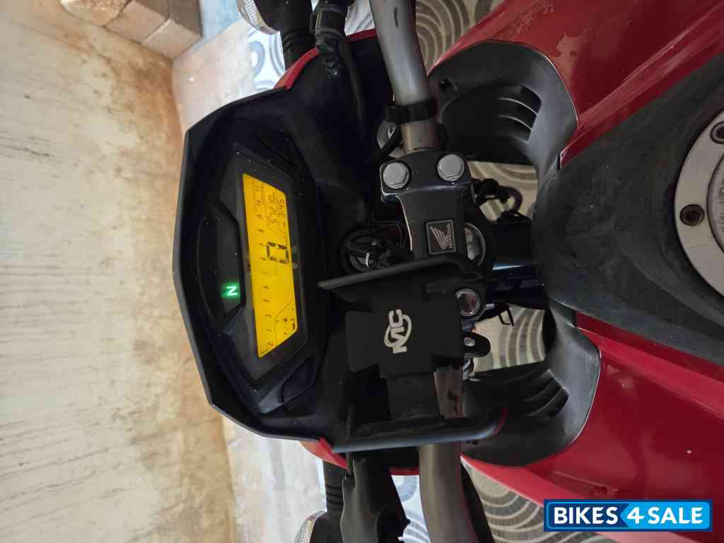 Honda CB Hornet 160R Honda CB Hornet 160R