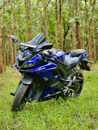 Yamaha YZF R15 V3