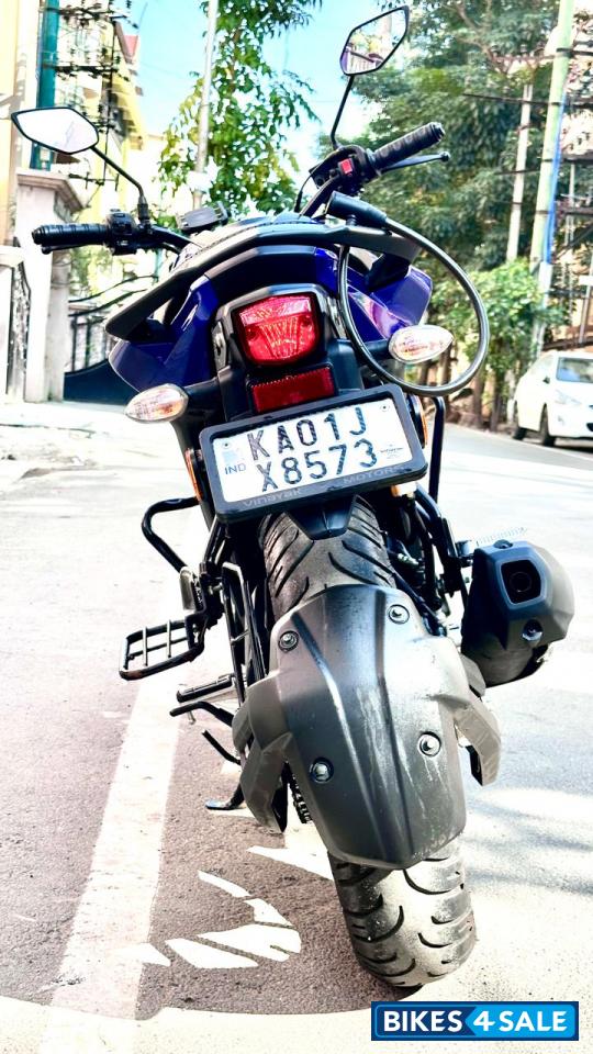 Blue Yamaha FZ-S FI V3 Blue Yamaha FZ-S FI V3