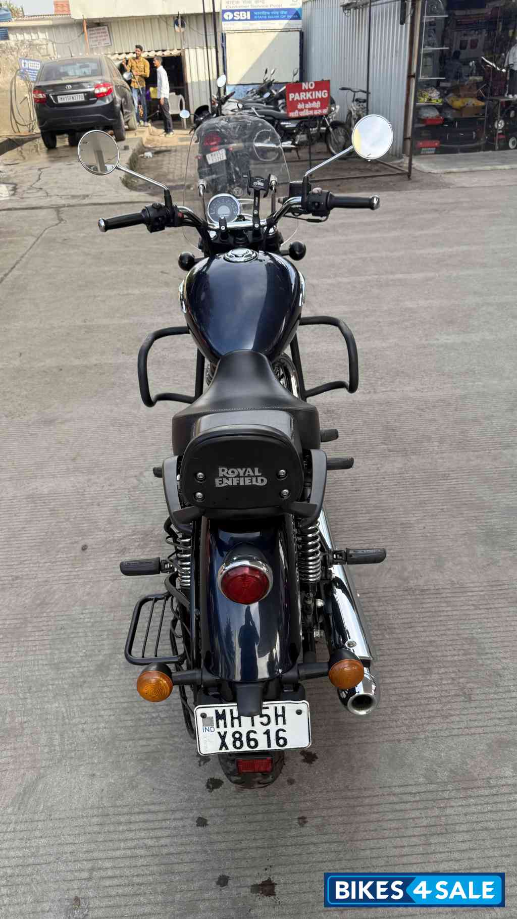 Blue Royal Enfield Meteor 350 Stellar