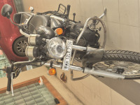 Black Royal Enfield Thunderbird 500