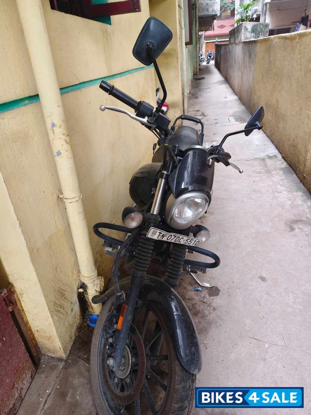 Black Bajaj Avenger Street 160 BS6 Black Bajaj Avenger Street 160 BS6