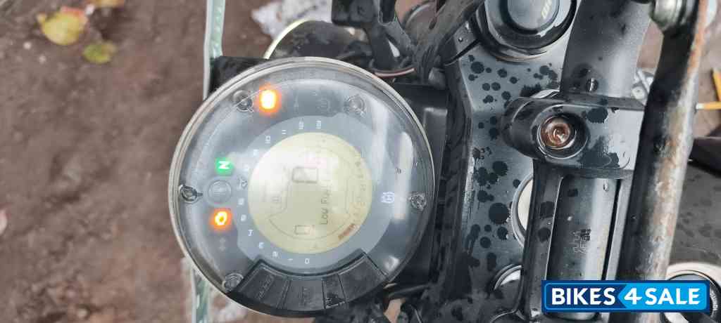 Black Moonshine Blue Husqvarna Svartpilen 250 2022