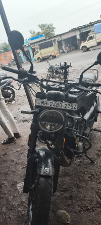 Black Moonshine Blue Husqvarna Svartpilen 250 2022