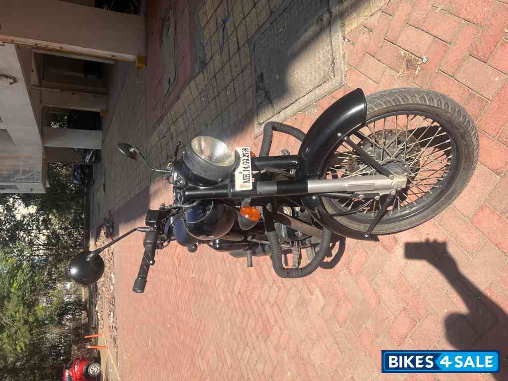 Stealth Black Royal Enfield Classic Stealth Black Stealth Black Royal Enfield Classic Stealth Black