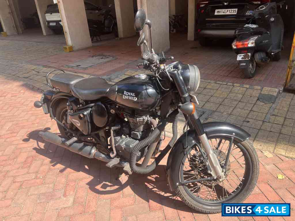 Stealth Black Royal Enfield Classic Stealth Black Stealth Black Royal Enfield Classic Stealth Black