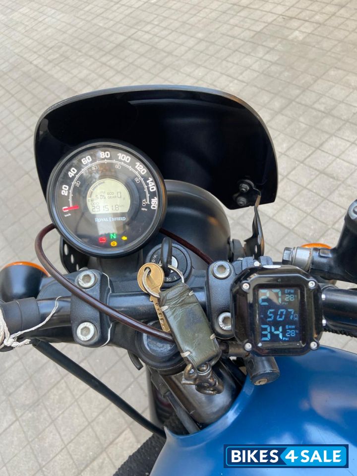 Dapper Blue Royal Enfield Hunter 350 Metro