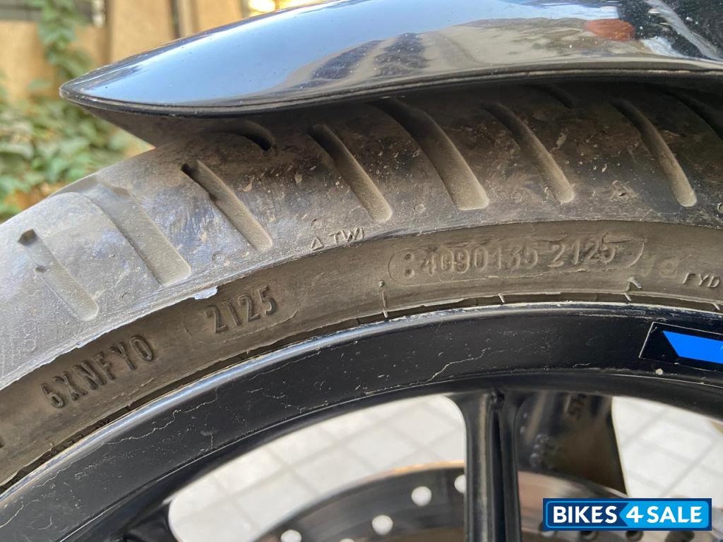 Dapper Blue Royal Enfield Hunter 350 Metro