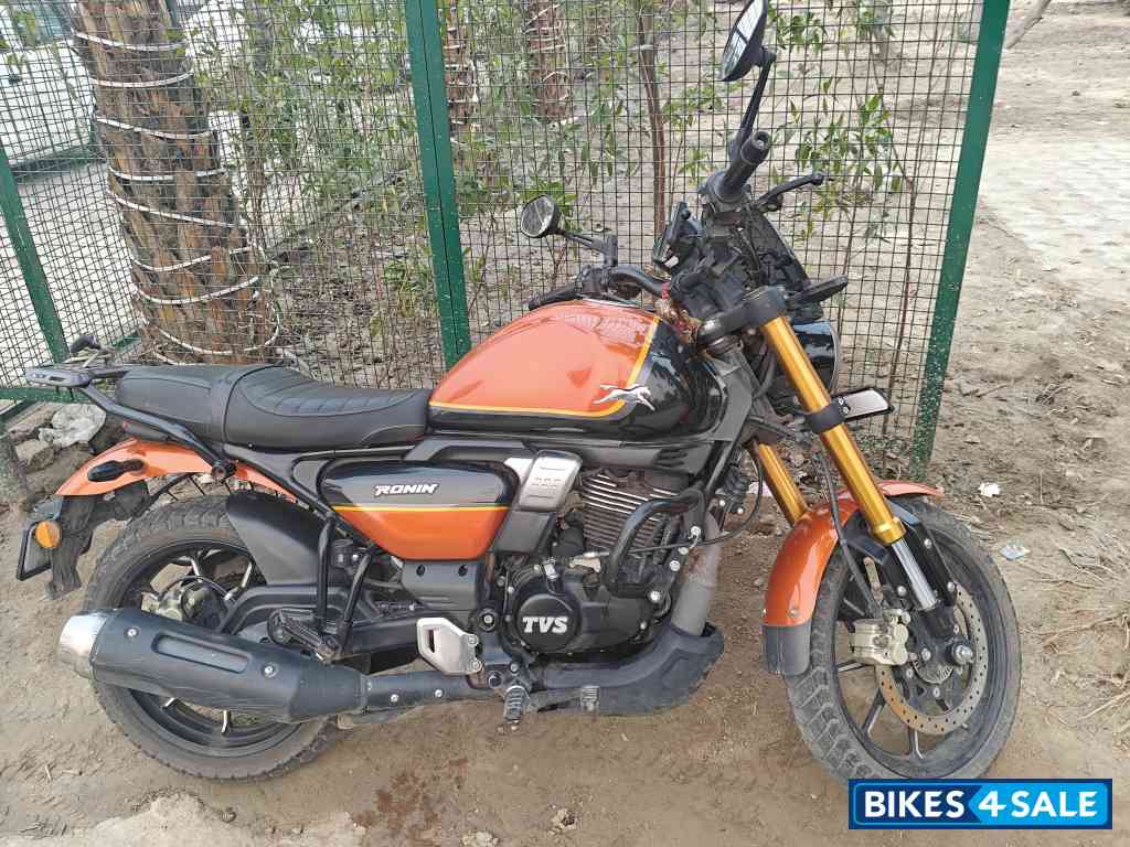 TVS Ronin TD Special Edition