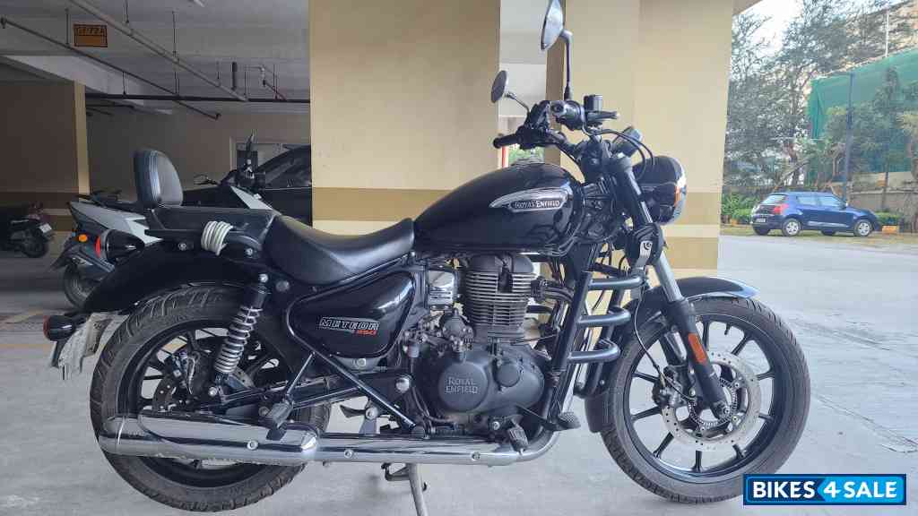 Royal Enfield Meteor 350 Stellar Royal Enfield Meteor 350 Stellar