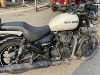 White Royal Enfield Thunderbird X 350