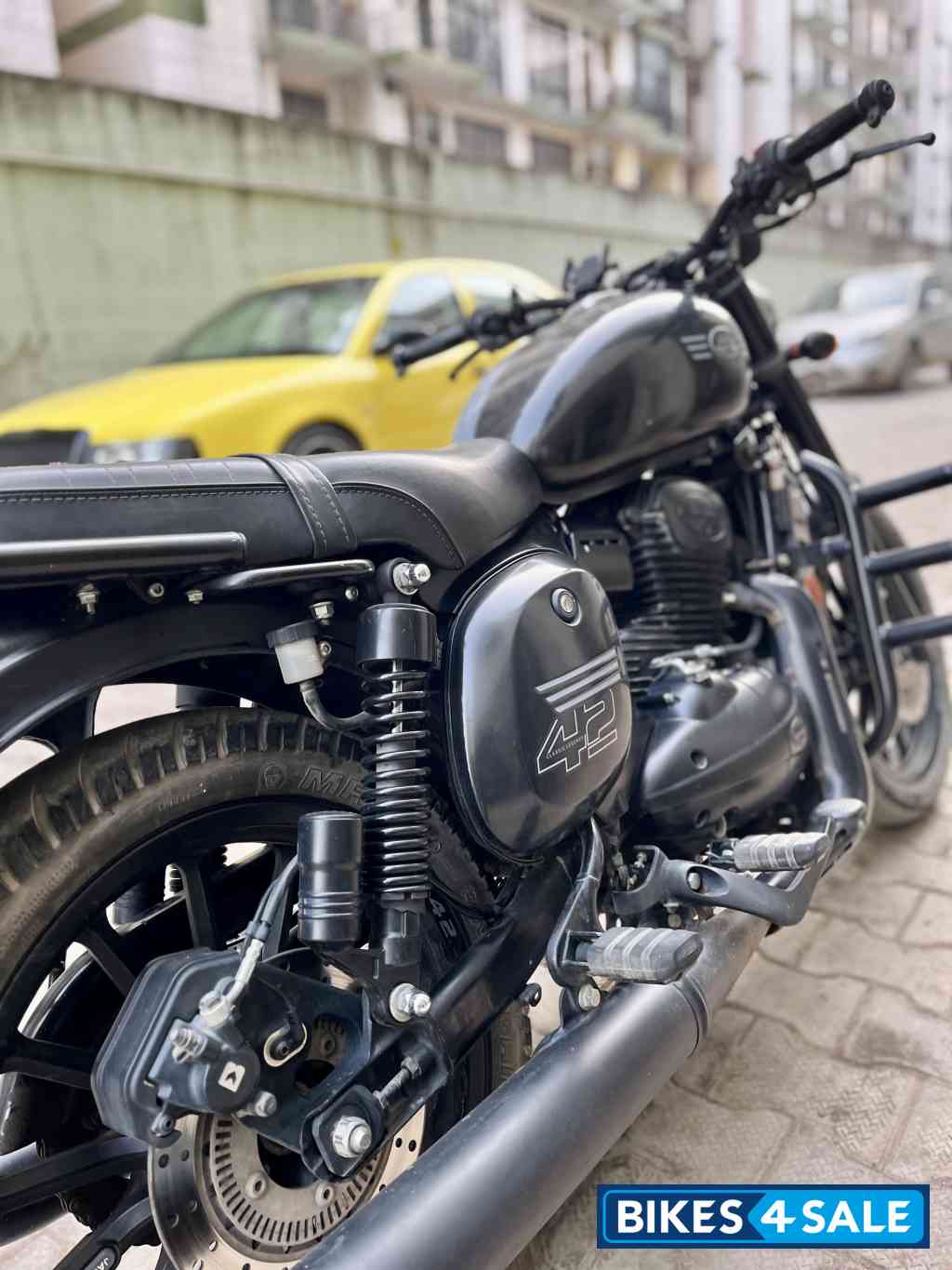 Jawa 42 Dual Channel ABS AllStar Black Jawa 42 Dual Channel ABS AllStar Black