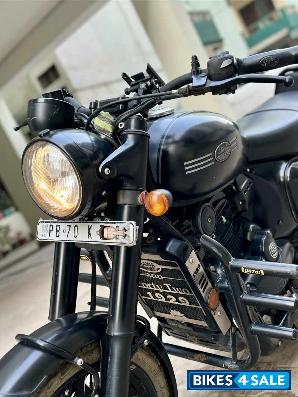 Jawa 42 Dual Channel ABS AllStar Black Jawa 42 Dual Channel ABS AllStar Black