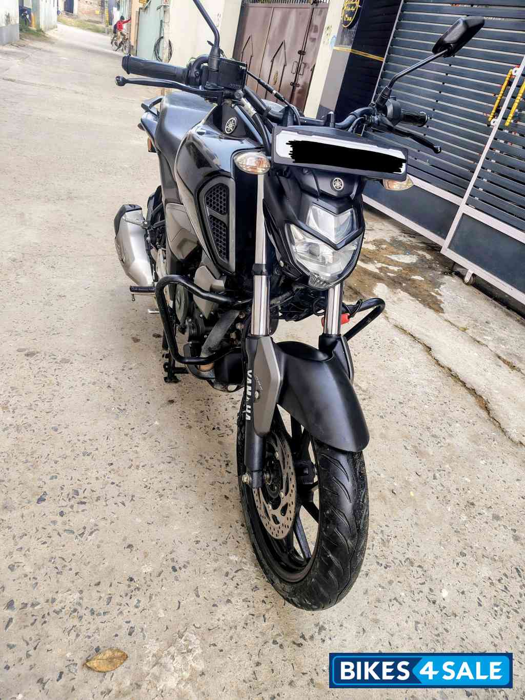 Glossy Black Yamaha FZ-S FI V3 BS6 Glossy Black Yamaha FZ-S FI V3 BS6