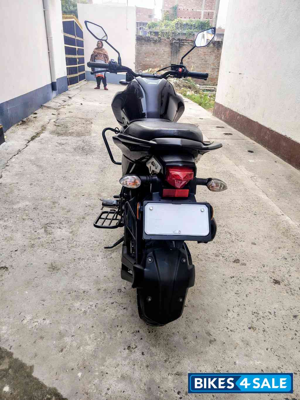 Glossy Black Yamaha FZ-S FI V3 BS6 Glossy Black Yamaha FZ-S FI V3 BS6