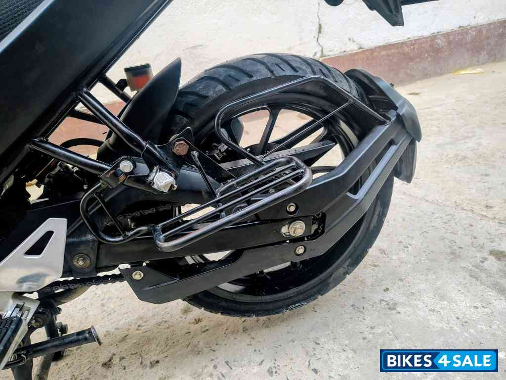 Glossy Black Yamaha FZ-S FI V3 BS6 Glossy Black Yamaha FZ-S FI V3 BS6