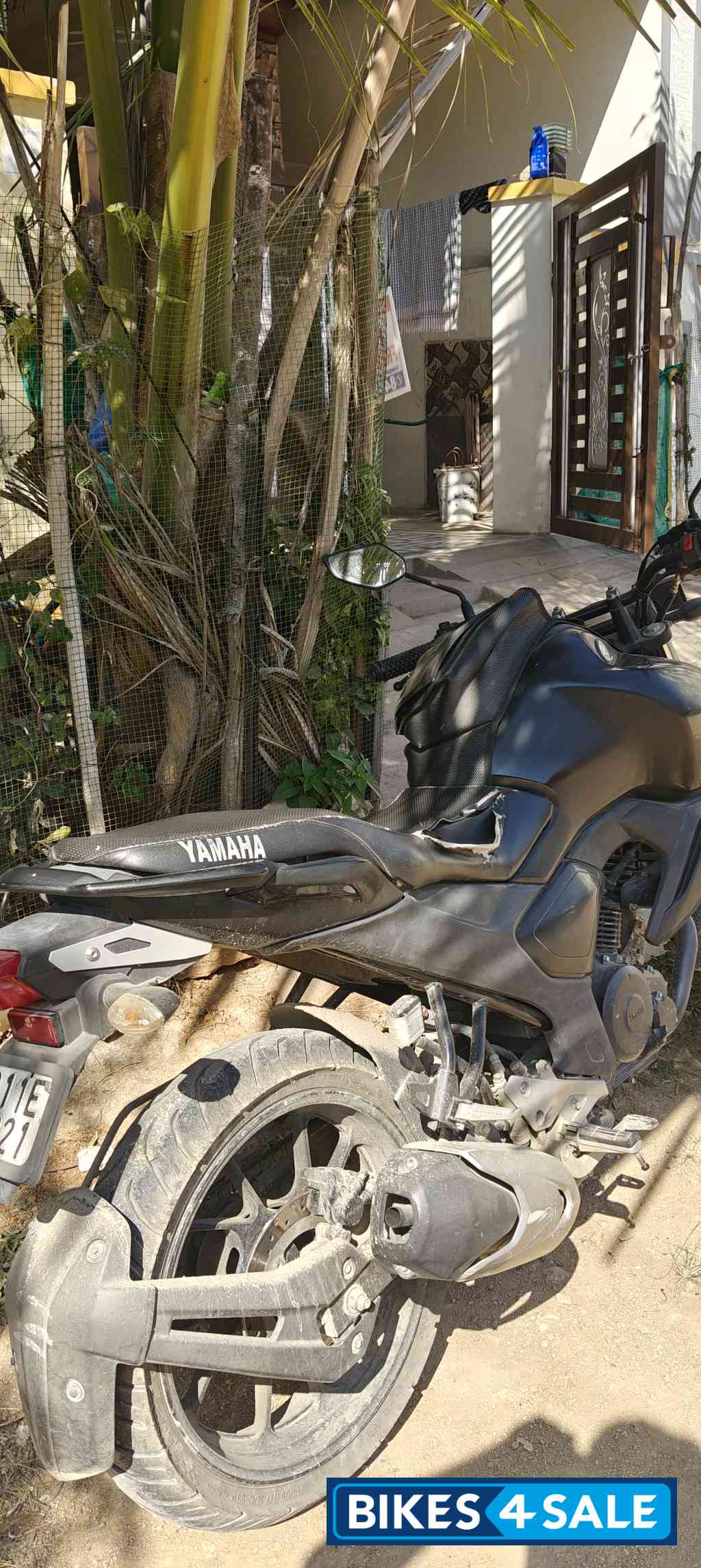 Black Yamaha FZ-S FI V3 Black Yamaha FZ-S FI V3