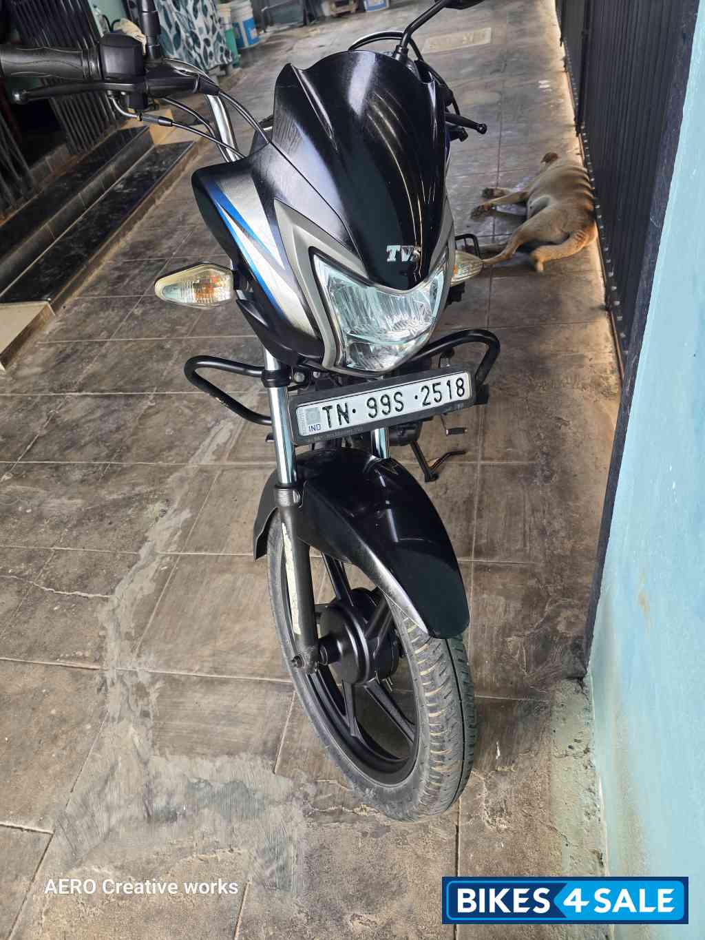 Blue+black TVS Star City Plus Blue+black TVS Star City Plus