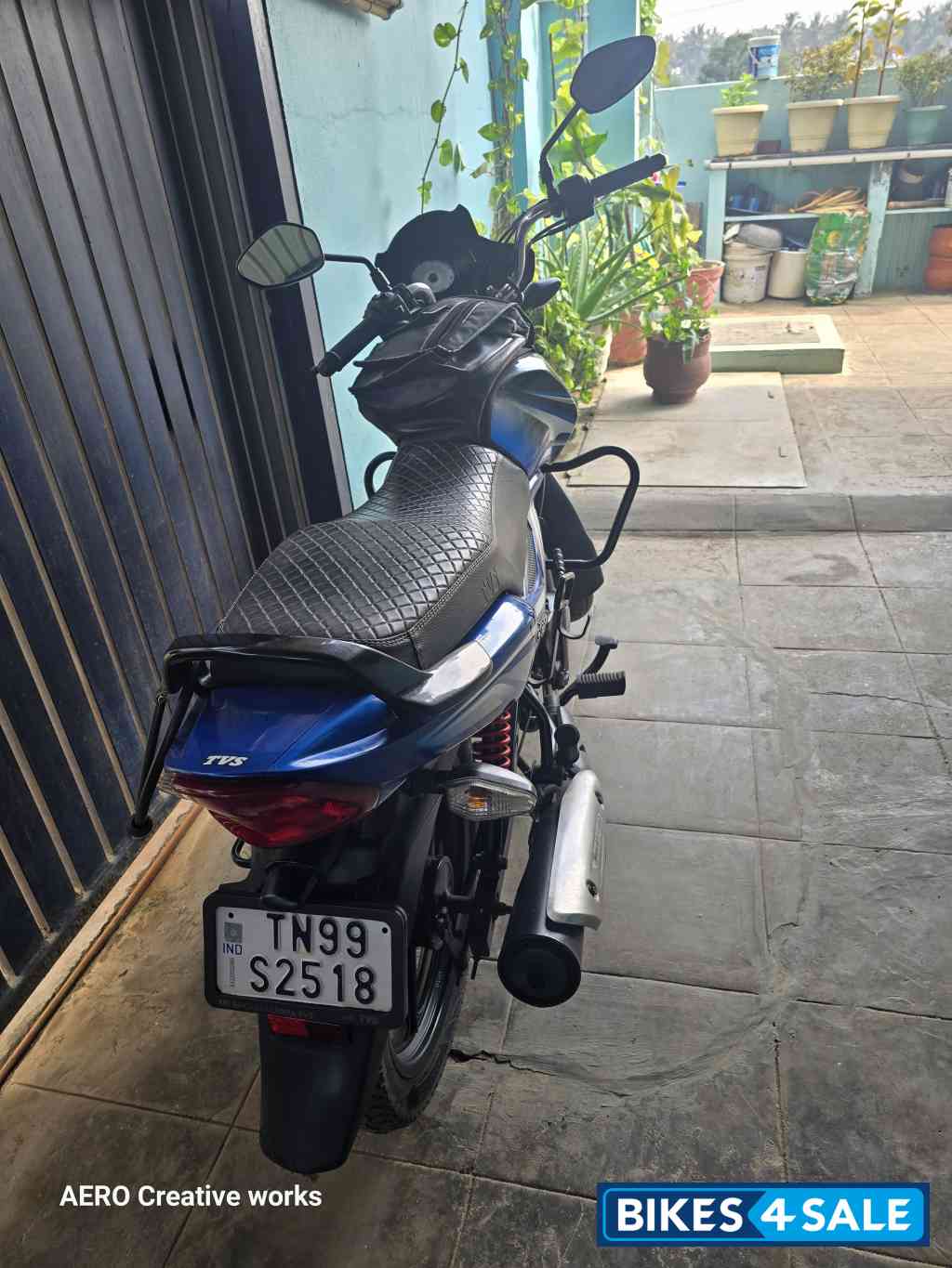 Blue+black TVS Star City Plus Blue+black TVS Star City Plus