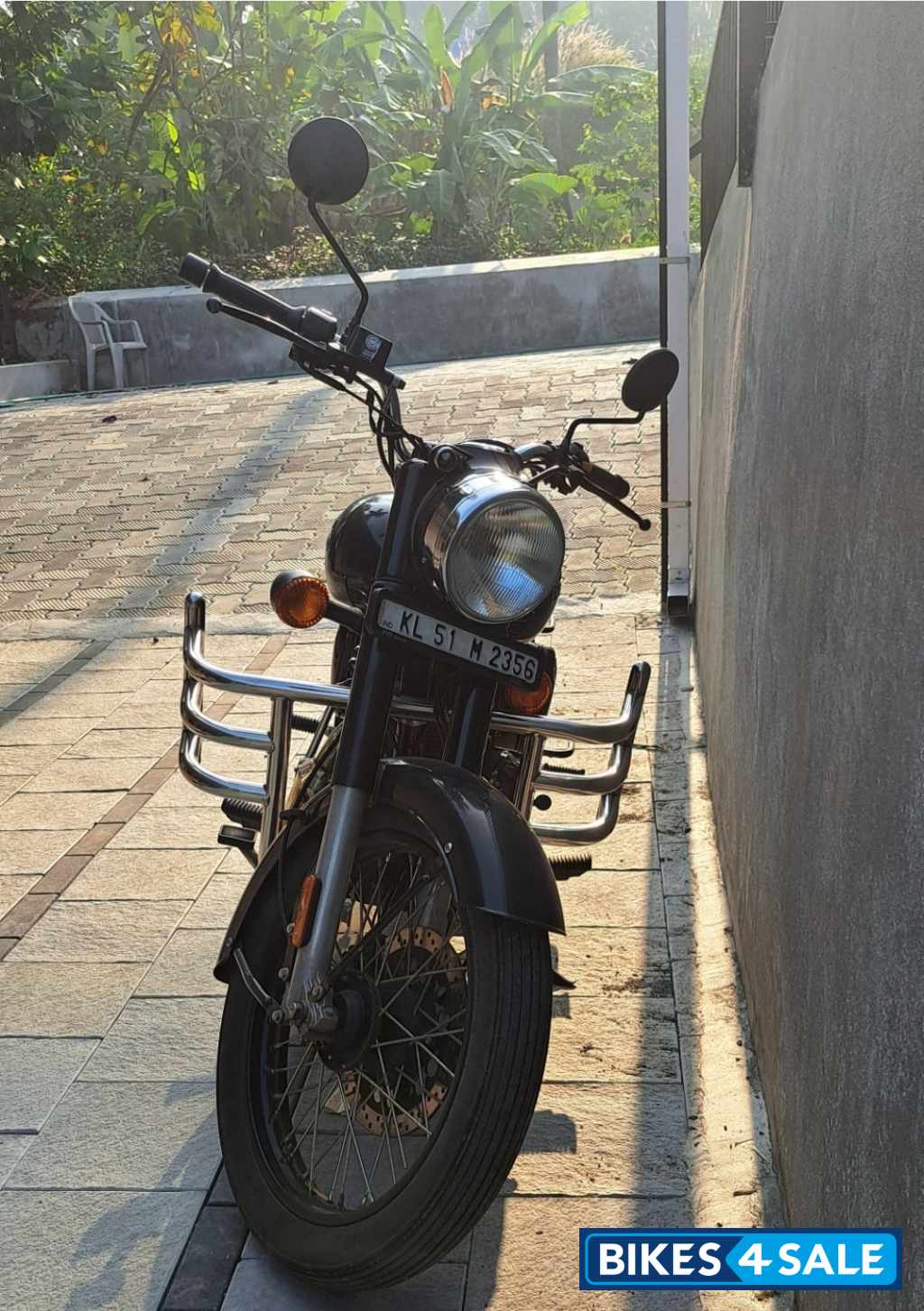 Black Royal Enfield Bullet 350 ES BS6 Black Royal Enfield Bullet 350 ES BS6