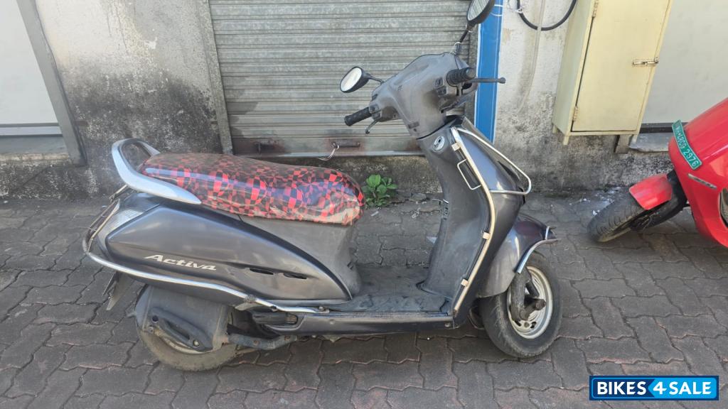 Grey Honda Activa Premium Edition Deluxe Grey Honda Activa Premium Edition Deluxe