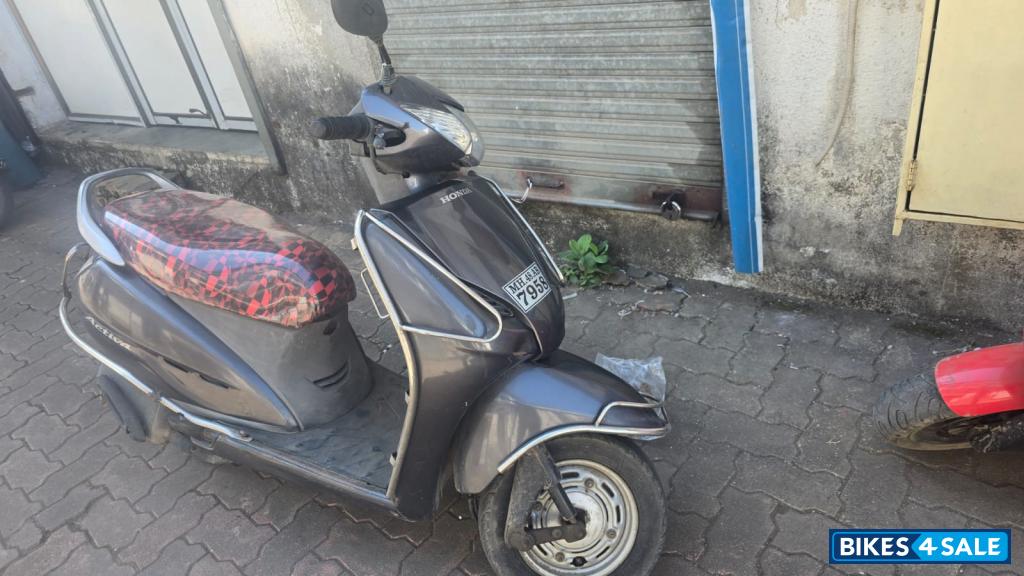 Grey Honda Activa Premium Edition Deluxe Grey Honda Activa Premium Edition Deluxe