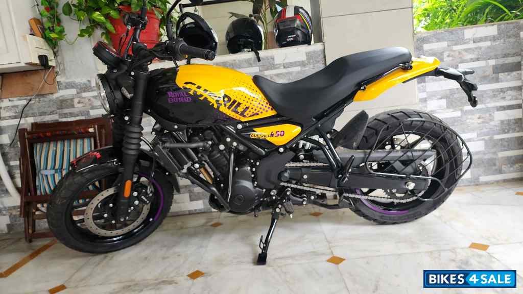 Yellow Ribbon Royal Enfield Guerrilla 450 Flash Yellow Ribbon Royal Enfield Guerrilla 450 Flash