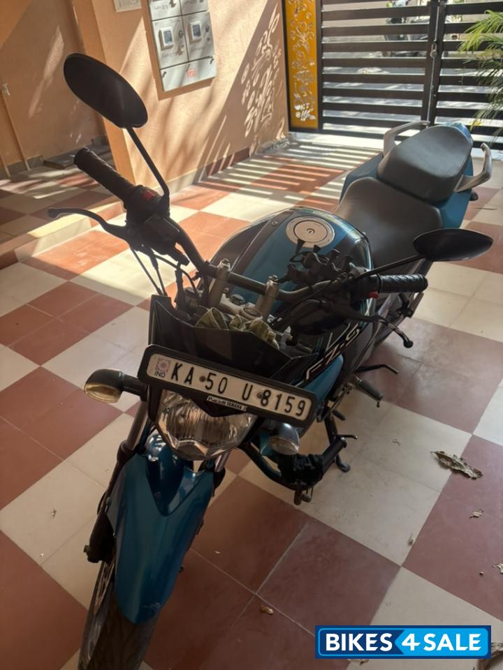 Yamaha FZ1 Yamaha FZ1