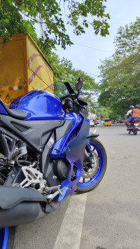 Racing Blue Yamaha R15 V4