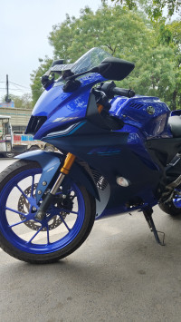 Racing Blue Yamaha R15 V4