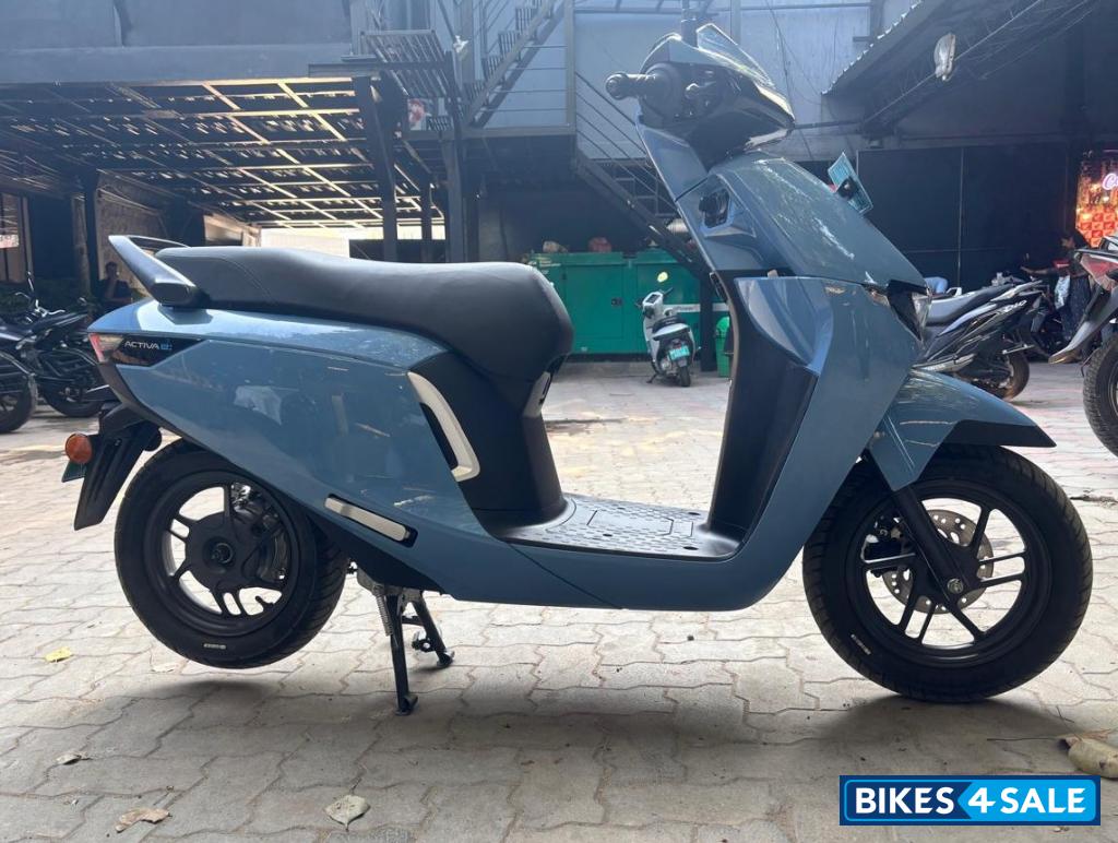 Serenity Blue Honda Activa Electric