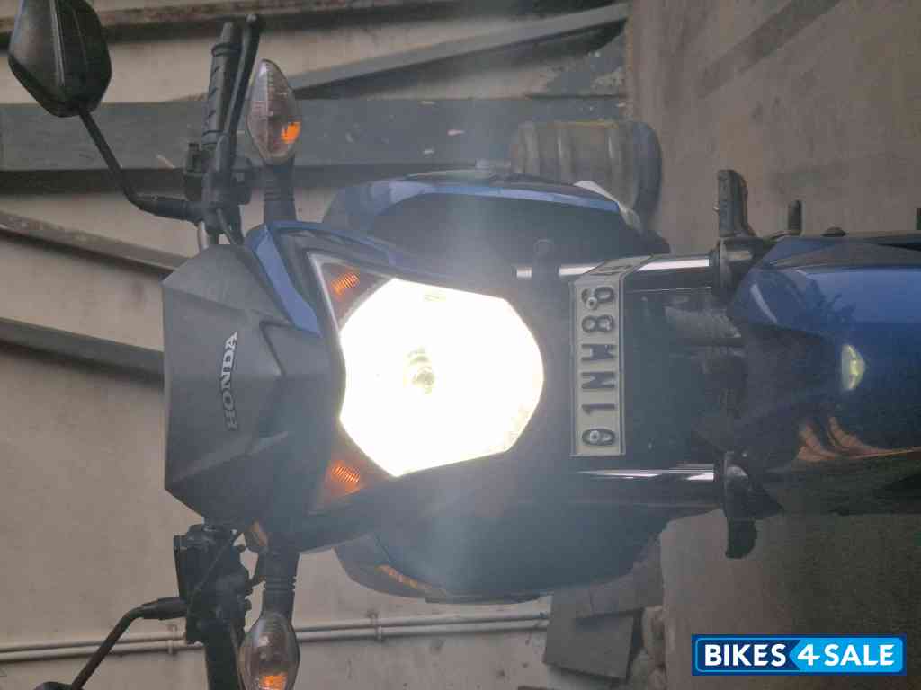 Athletic Blue Metall Honda CB Hornet 160R