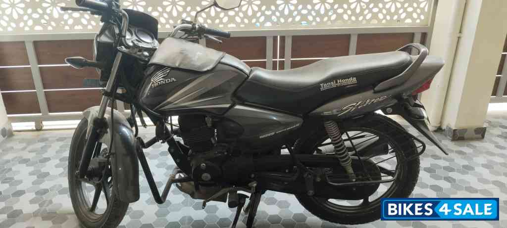 Gery Honda Shine 125 Disc Gery Honda Shine 125 Disc