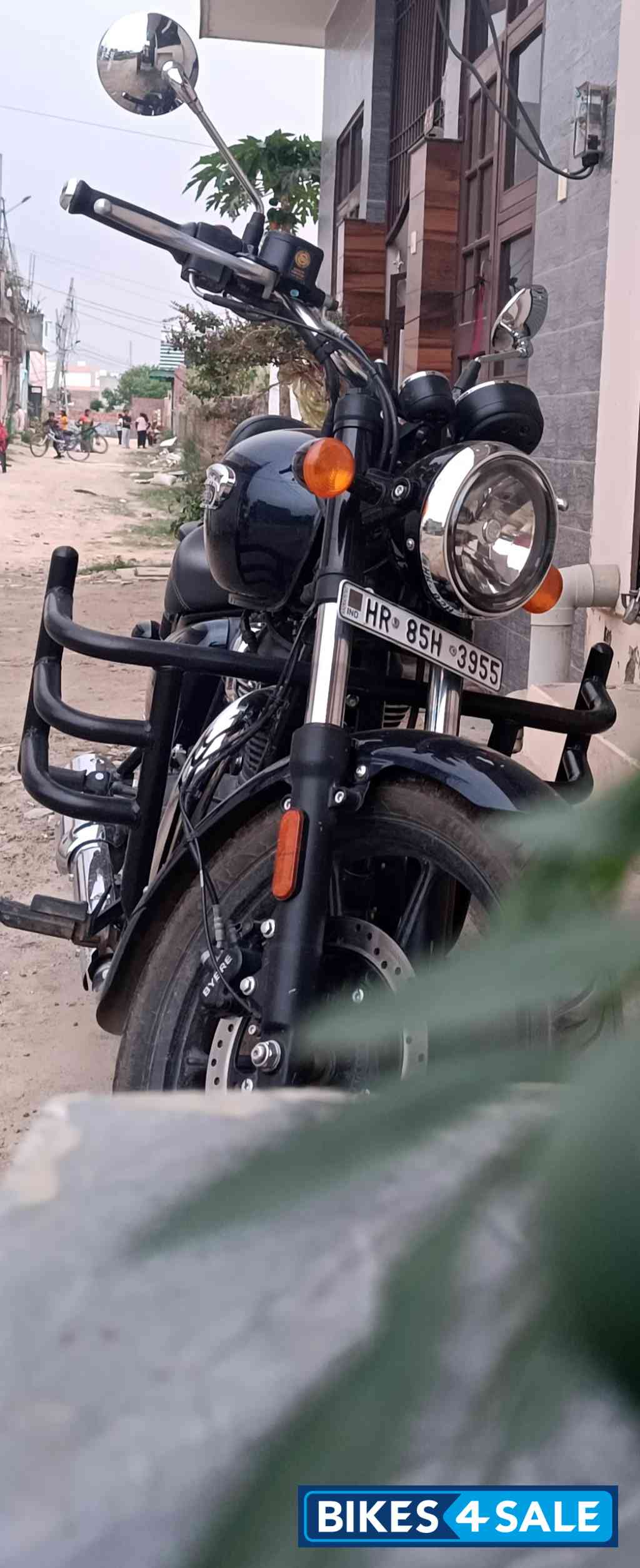 Royal Enfield Meteor 350 Stellar