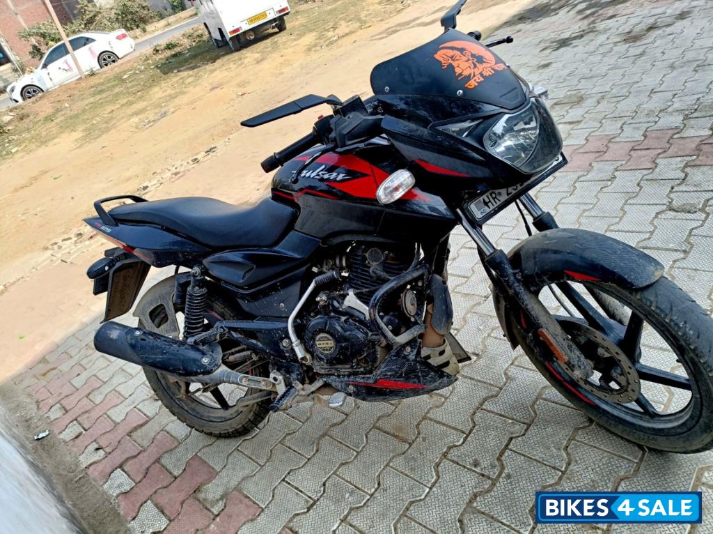 Bajaj Pulsar 125