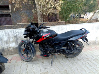 Bajaj Pulsar 125