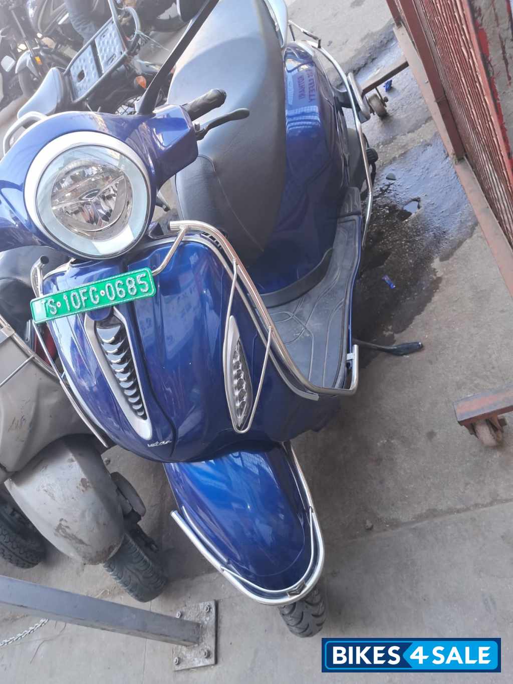 Indigo Metallic Bajaj Chetak Electric