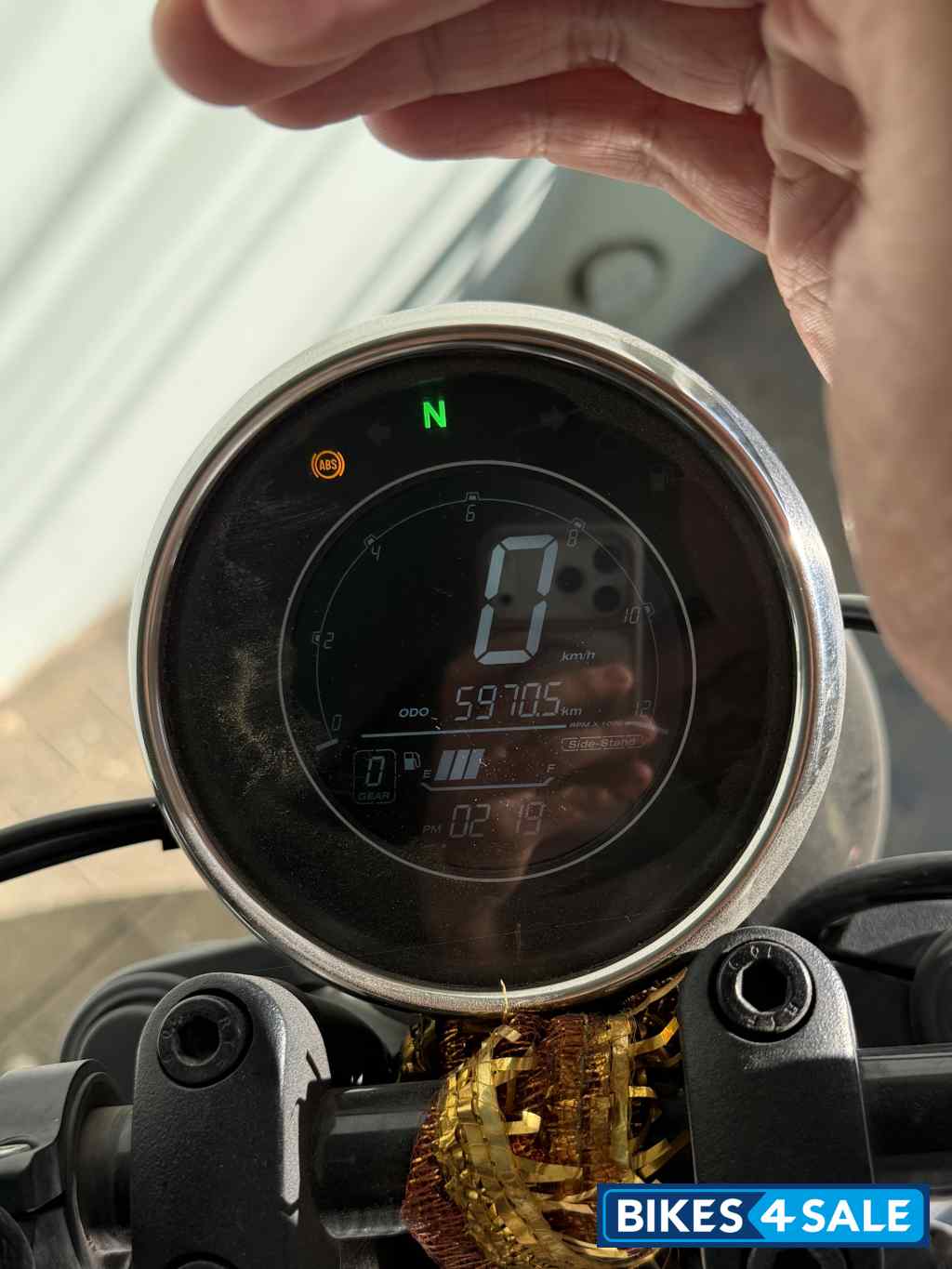 Jawa 42 Bobber Black Mirror