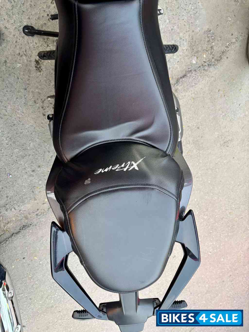 Black Hero Xtreme 125R