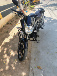 Black Honda Unicorn 160 BS6