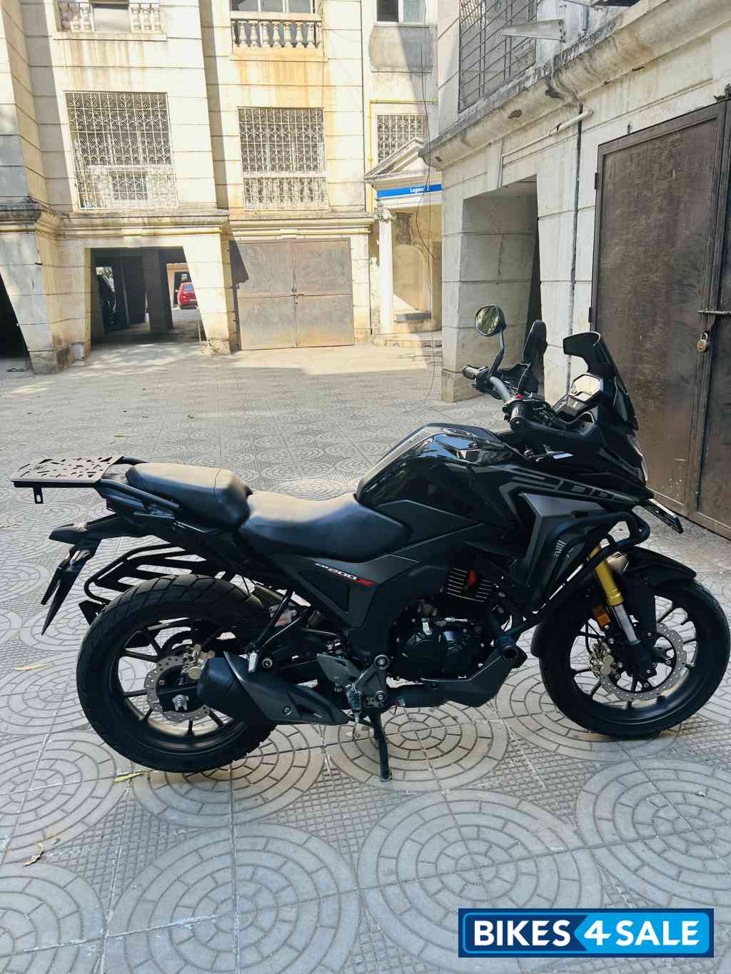Honda CB200X