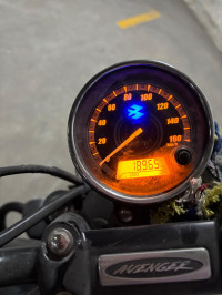 Black Bajaj Avenger Street 220