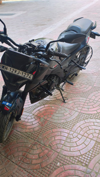 Black Bajaj Pulsar N160 Dual Channel ABS