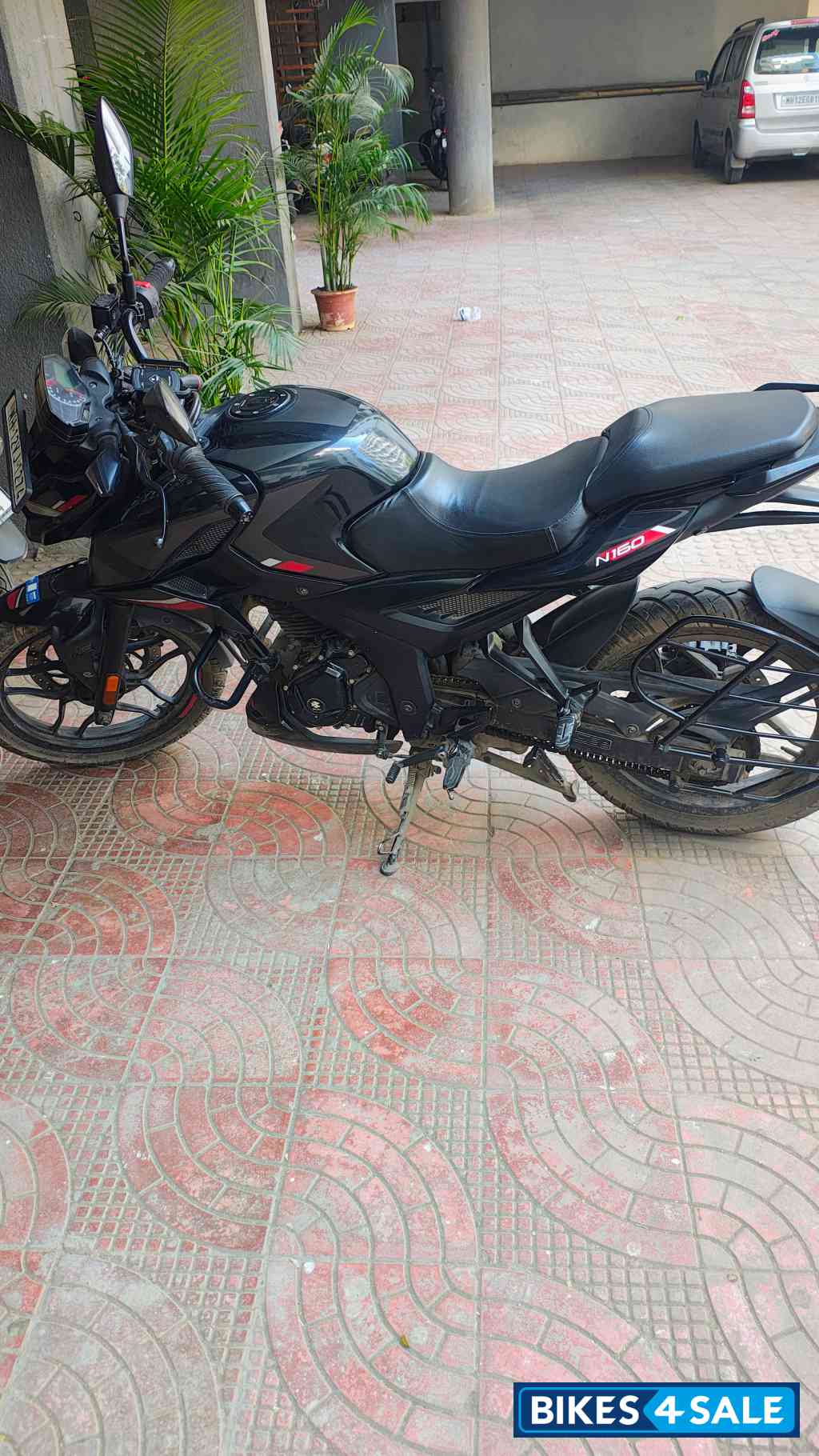 Black Bajaj Pulsar N160 Dual Channel ABS Black Bajaj Pulsar N160 Dual Channel ABS