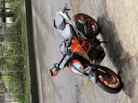 Orange KTM Duke 390