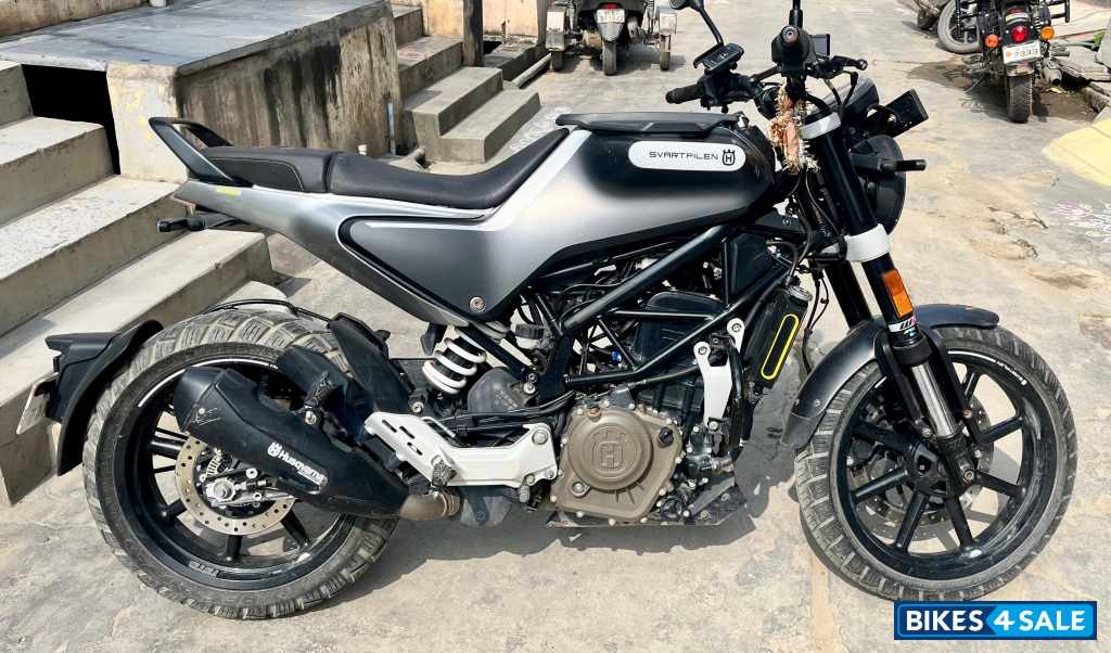 Dark Galvano Matt Husqvarna Svartpilen 250 Dark Galvano Matt Husqvarna Svartpilen 250